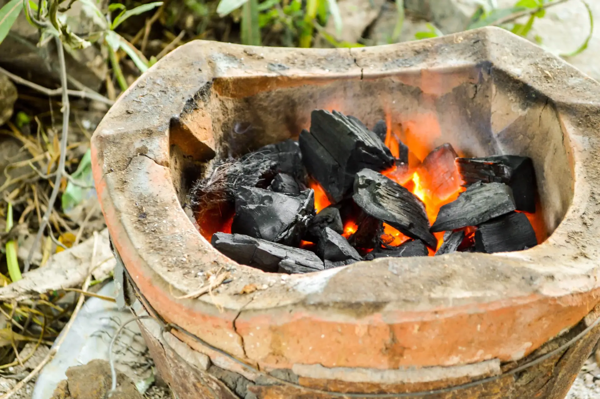 Claypot-wood-burning-pit-landscaping