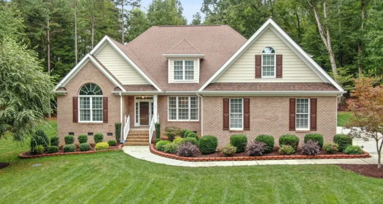 Top 5 Landscaping Projects That Boost Curb Appeal Before Summer
